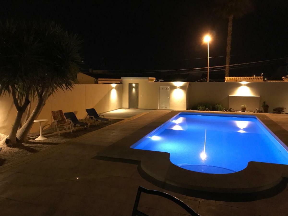 Villa la casa de rossi Torrevieja Exterior foto
